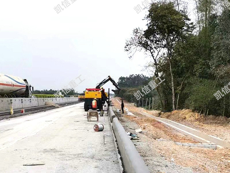 高速路牙石一次成型机